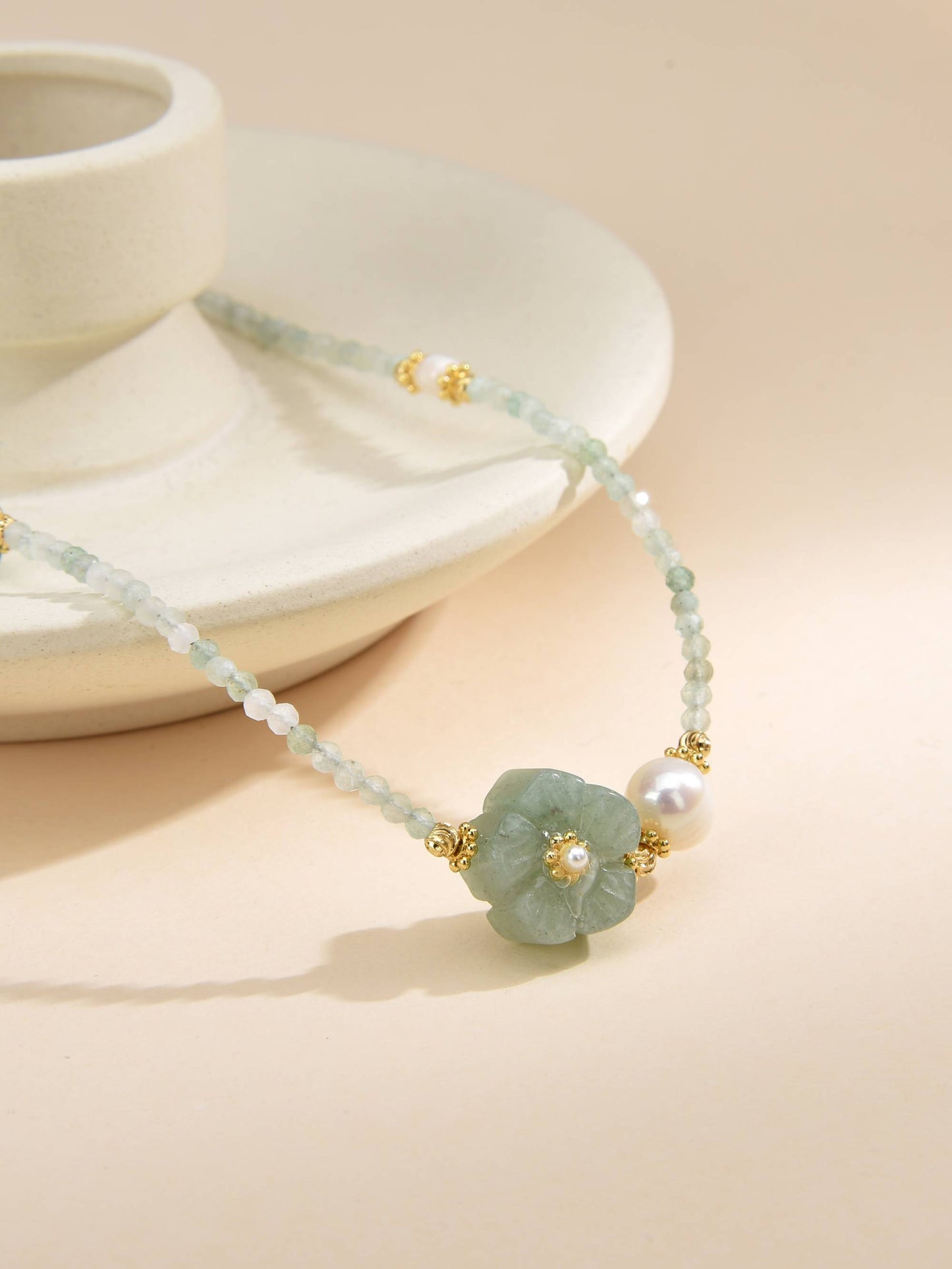 Flower Pearl Delicate Necklace
